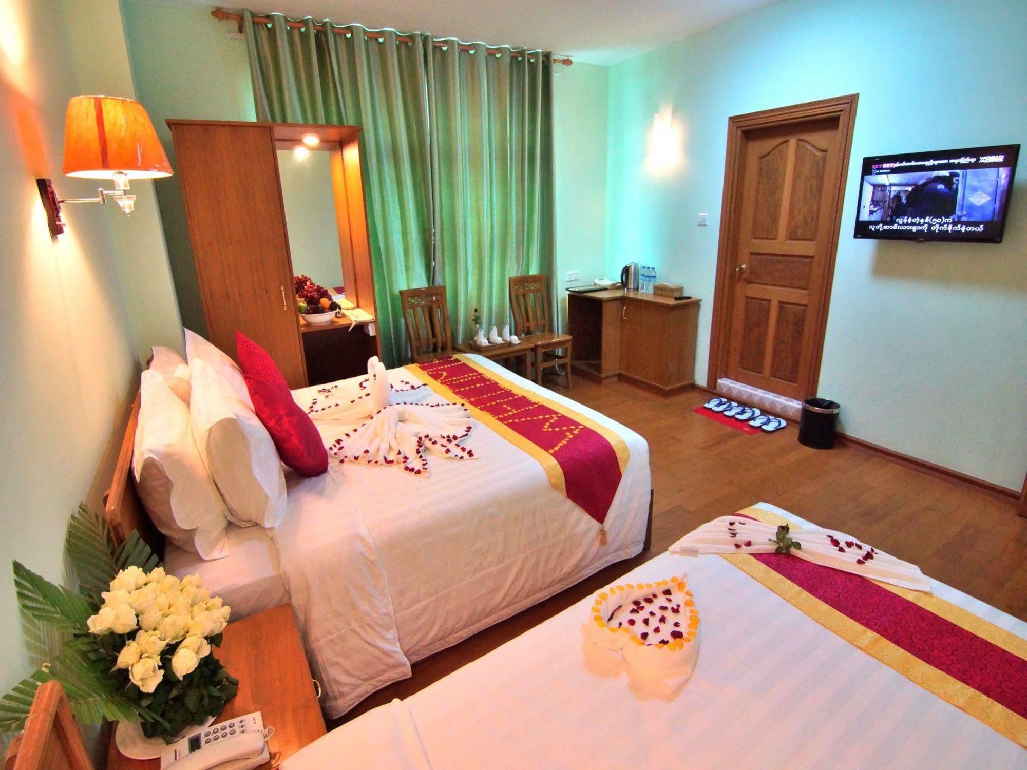 Hotel A1 Mandalay Exteriér fotografie